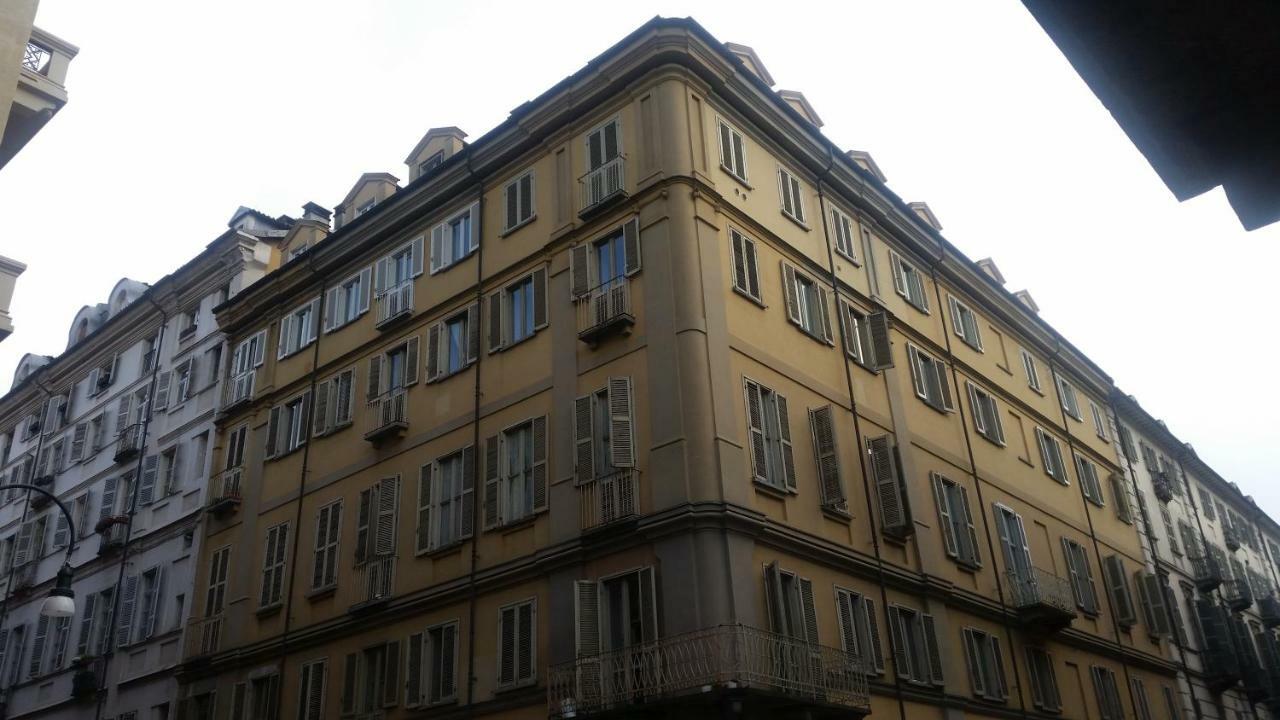Un Soffice Nido Nel Cuore Di Torino Luaran gambar